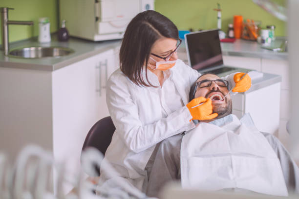 Best Weekend Emergency Dentist in Springmont, PA