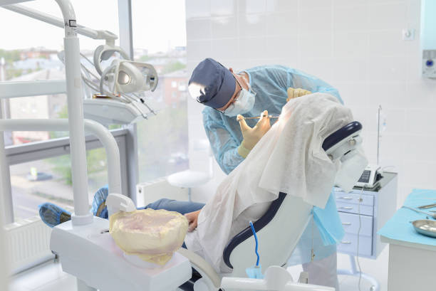 Best Emergency Dental Extractions in Springmont, PA
